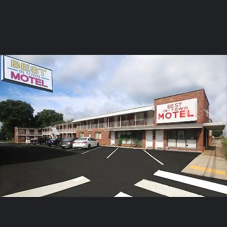 Best In Town Motel Стейтсвилл Экстерьер фото